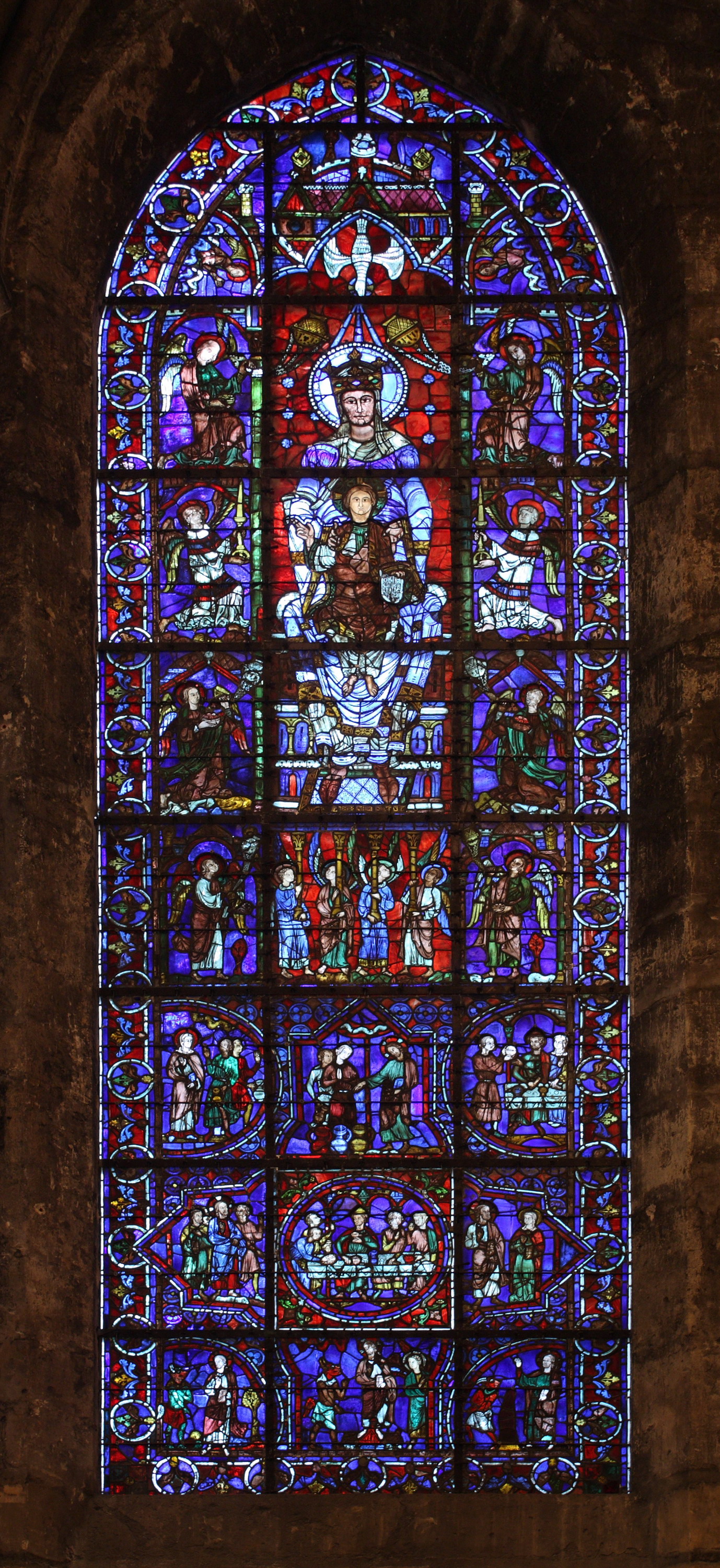 Chartres_-_cathédrale_-_ND_de_la_belle_verrière